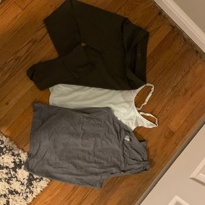 Athletic lot of three items (two tops and leggings)